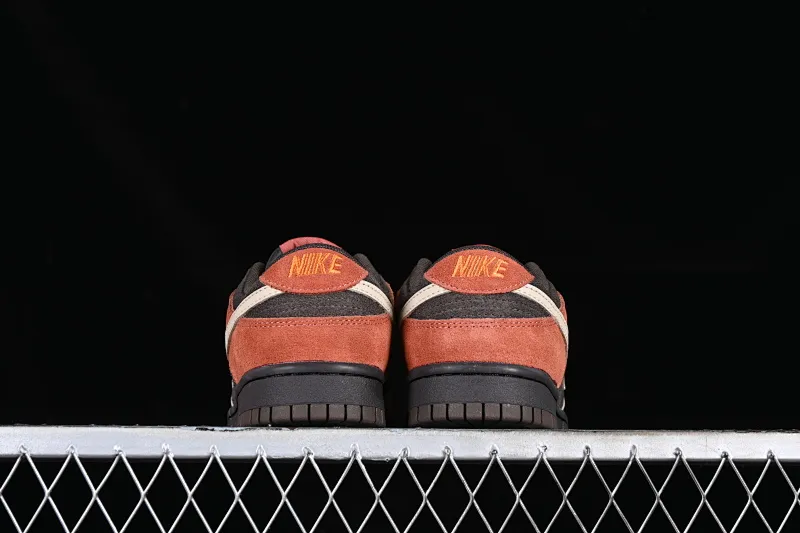 All Categories Nk SB Dunk Series Nk SB Dunk Low Low-top sneakers Cost-effective version Nk Dunk Low "Red Panda" Red Panda SB low-top sports and leisure sneakers FV0395-200